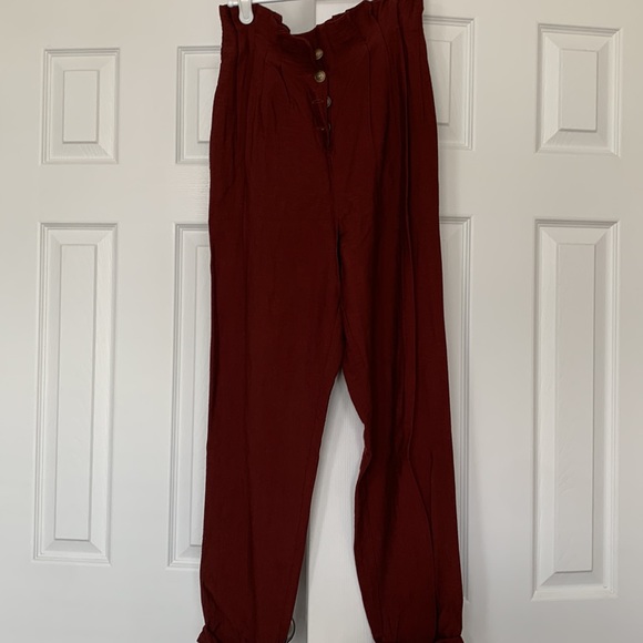- Paper bag style burgundy pants - Picture 2 of 6